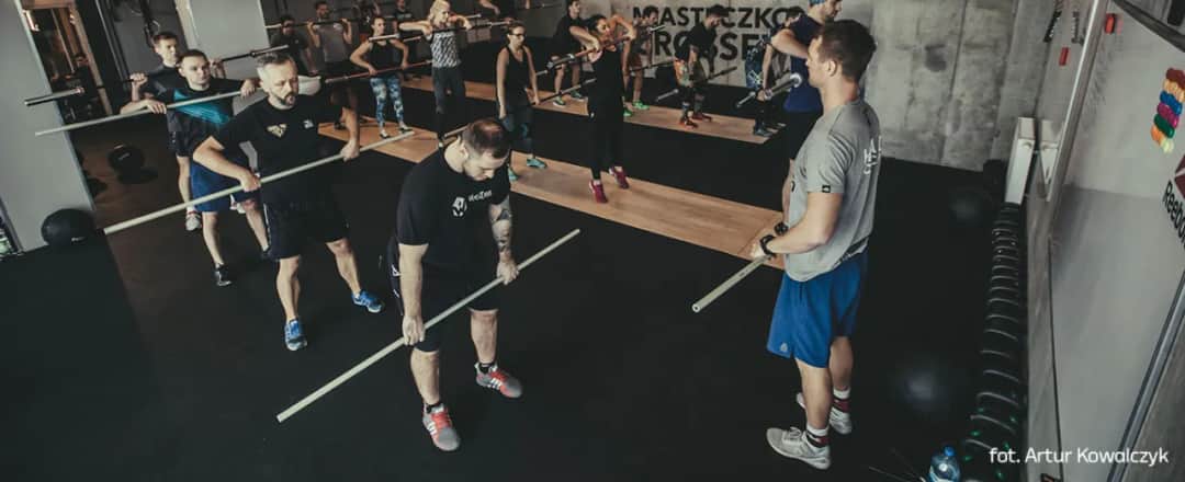 Jak zostać trenerem CrossFit? Przewodnik po certyfikacji i zarobkach